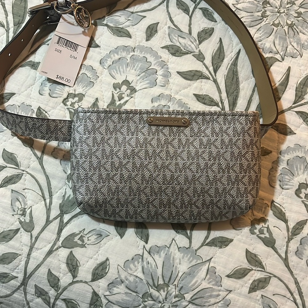 Michael Kors Gray Belt Bag with Elegant Design